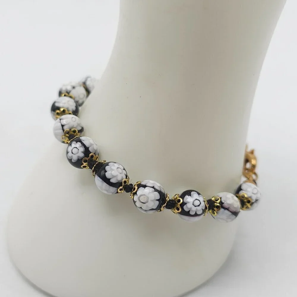 Murano Glass Black White Floral Beaded Bracelet Lobster Clasp 7.5 Inches